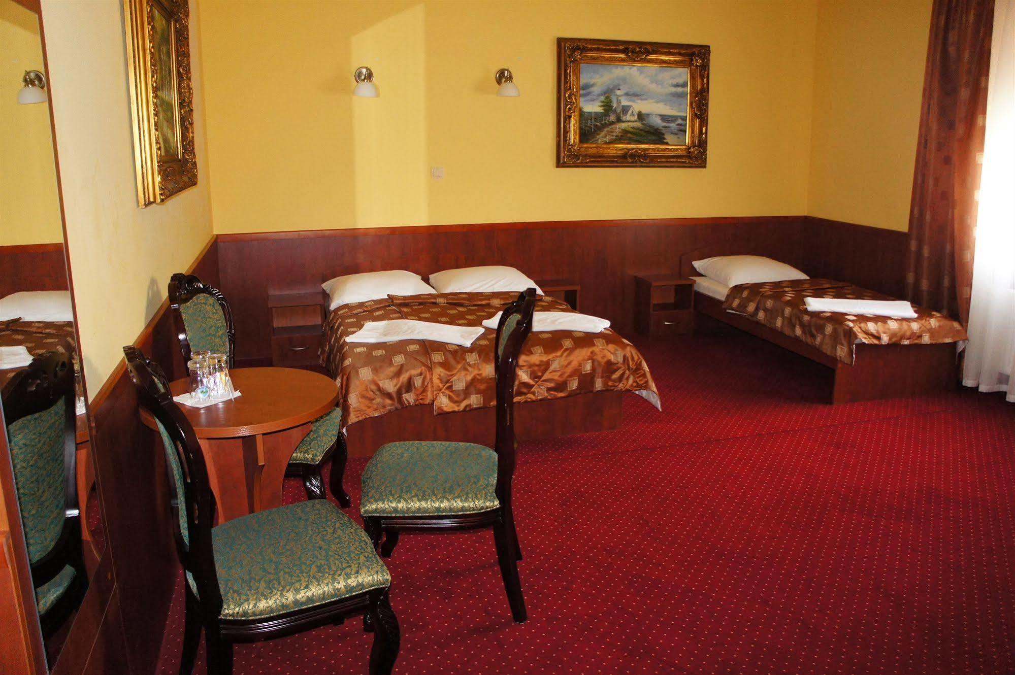 Hotel Dobosz Полице Экстерьер фото